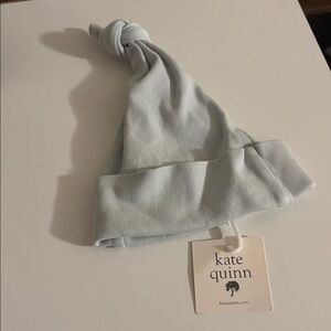 kate quinn Baby Knot Hat in light green NWT